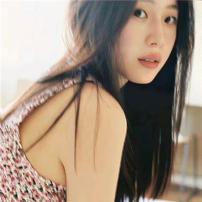 橙色女孩